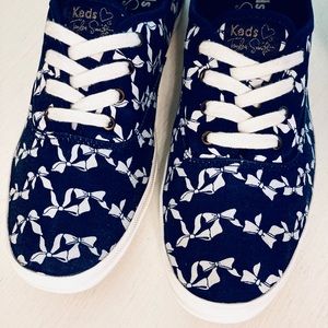 TAYLOR SWIFT KEDS “Champion Navy Bow” Sneakers